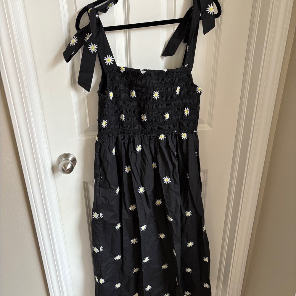 Never Fully Dressed tie shoulder daisy embroidered maxi dress women’s 12 - Picture 7 of 8